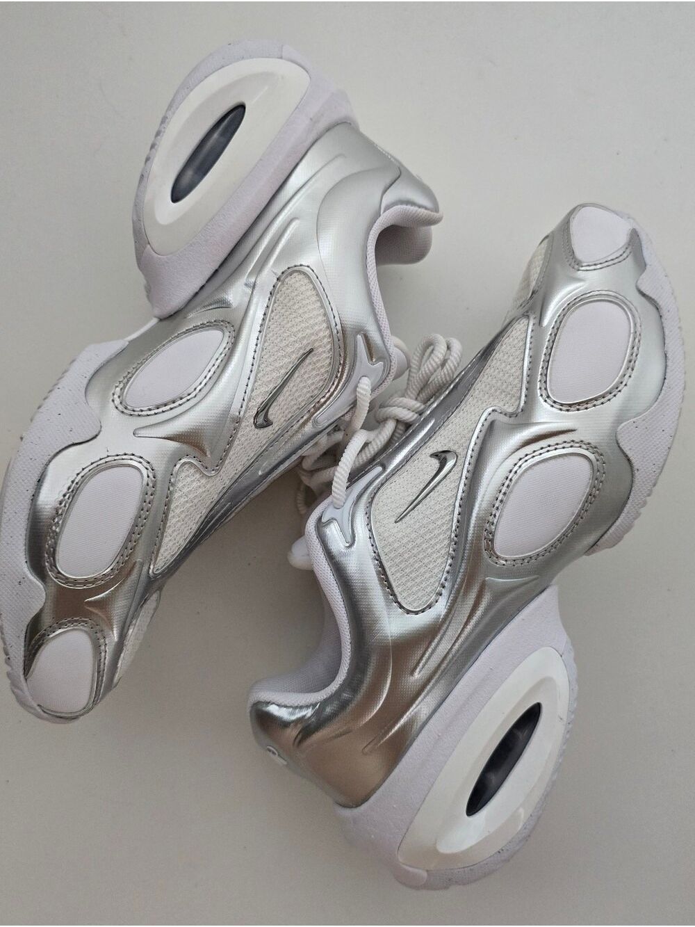 Nike Air Max Muse Metallic Silver Pure Platinum Sneakers Women’s Size 7 NWOT - Picture 4 of 16